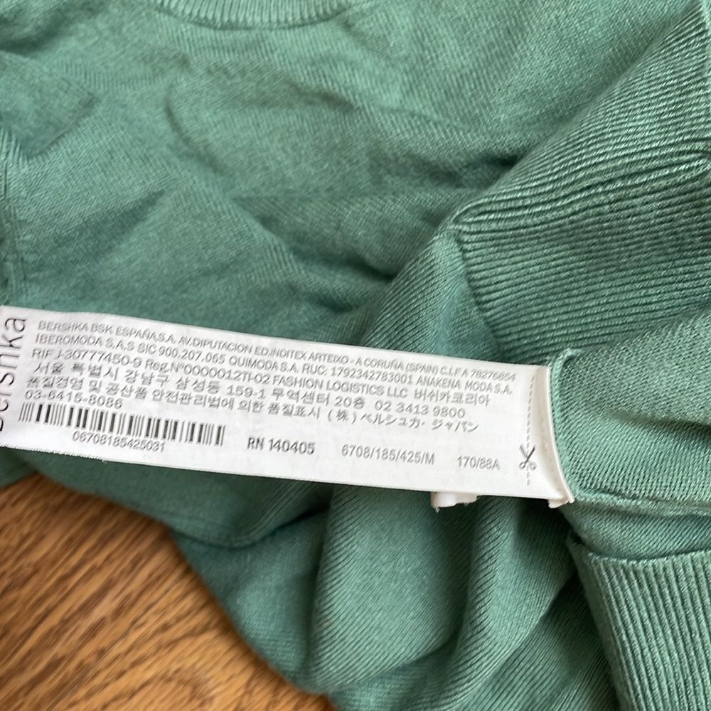 Bershka Cropped Knit Long Sleeve Crew Neck Sweater Women Green Size M - Picture 4 of 7